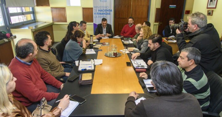 Paritarias estatales: Gobierno ofreció un aumento del 3% para agosto y cláusula gatillo hasta septiembre