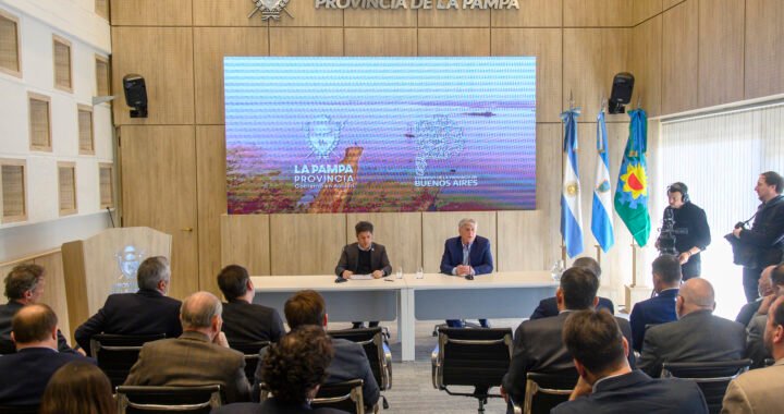 La Pampa transferirá a Buenos Aires su sistema para gestionar políticas sociales y amplía acuerdos en salud y seguridad