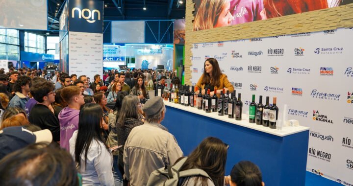 La Pampa mostró sus destinos y reclamó por sus ríos en la Feria Internacional de Turismo